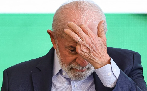 Trump sinaliza que pode conversar com Lula após tensão por tarifas