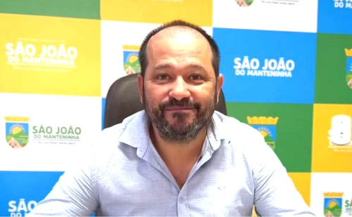 Justiça afasta esposa e irmã de prefeito mineiro por nepotismo