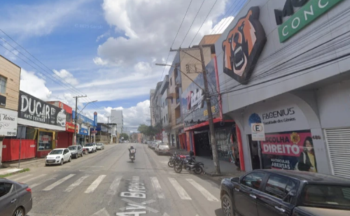 Ladrão invade loja em Ipatinga e é preso escondido em banheiro