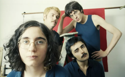 Prefeitura de SP interrompe show da banda Sophia Chablau após projeção de 'Palestina livre'