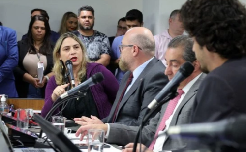 Discussão sobre Propag reaquece polêmica das privatizações em Minas