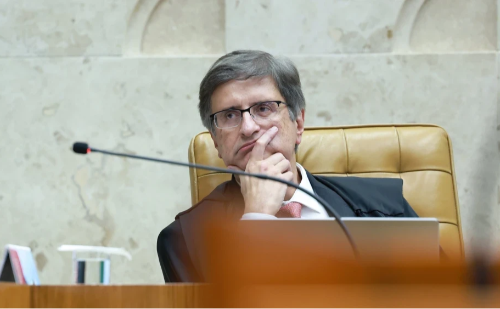 Paulo Gonet entrega alegações finais em ação contra Bolsonaro e aliados