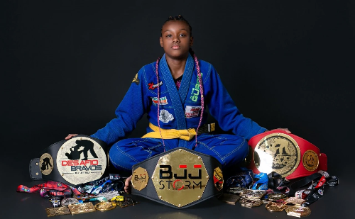 Após vitória em Timóteo, jovem atleta de jiu-jitsu será homenageada em Nova Era