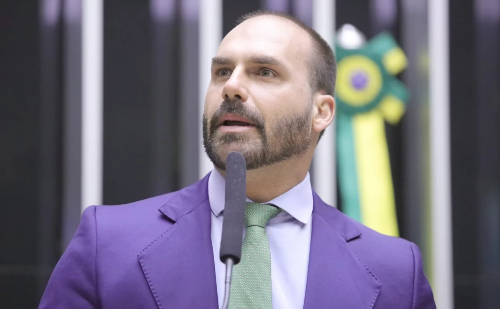 Eduardo Bolsonaro busca sanções nos EUA para pressionar STF e defender pai
