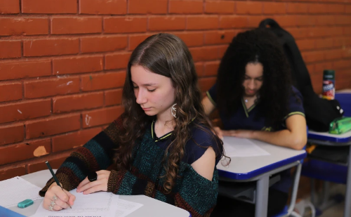 Minas conquista 1º lugar nacional em redação do Enem entre escolas públicas estaduais