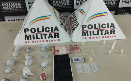 Jovem  de 19 anos é detido com drogas em praça de João Monlevade