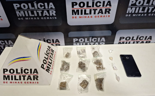 Homem foge e abandona drogas durante patrulhamento em Manhuaçu