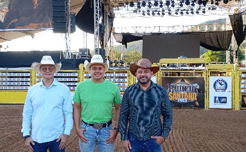 Rodeio de Santana 2025 terá fogueira de 13 metros e shows nacionais neste fim de semana