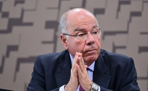 Brasil tenta diálogo com EUA para evitar tarifaço, mas é ignorado por Trump