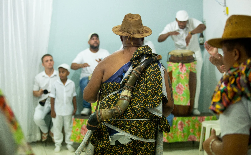 Documentário celebra cultura do Candomblé no Cine Casa 28 em Timóteo