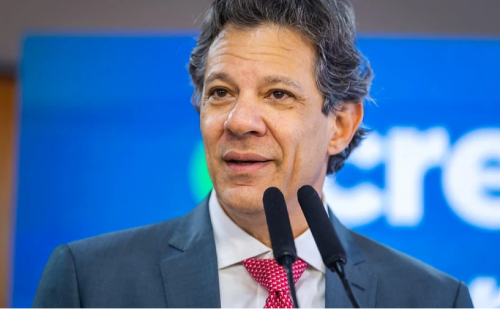 Haddad minimiza impacto de tarifaço de Trump, mas alerta para setores em crise