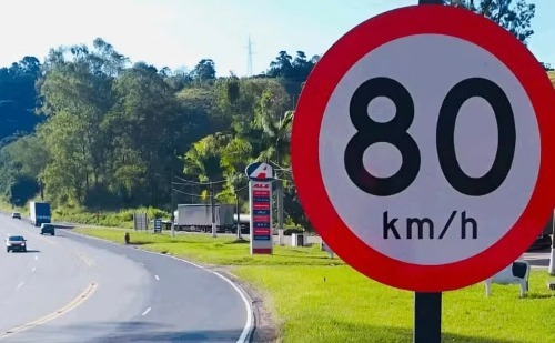 Radares em Minas flagram mil infrações por dia na BR-040