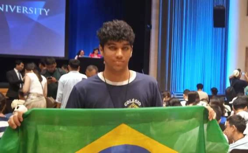 Estudante de escola estadual de Minas conquista ouro em olimpíada de matemática nos Estados Unidos