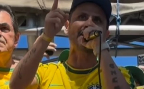 Cleitinho ataca políticos e reforça anistia em ato em BH
