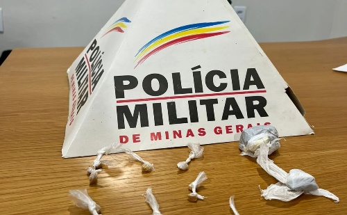 Operação em Revés do Belém apreende drogas e revela envolvimento de menor