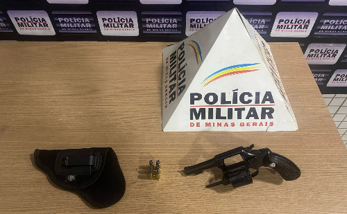 Homem é preso com arma durante patrulhamento da PM em Entre Folhas