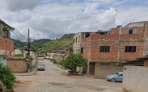 Polícia encontra arma e drogas com homem em Coronel Fabriciano