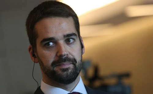 Eduardo Leite pressiona Lula por ação direta com Trump diante do tarifaço