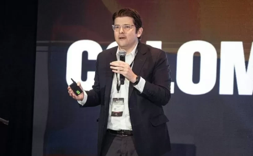 Morre Miguel Uribe, pré-candidato à presidência da Colômbia, baleado em comício