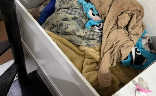Mãe deixa filhos sozinhos para ir a baile e bebê morre no Rio