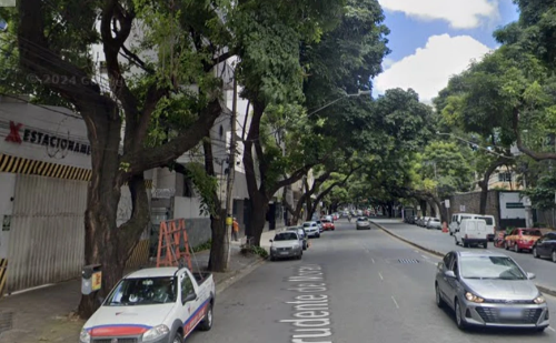Suspeito morre ao cair de casa durante fuga em BH