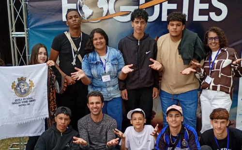 Estudantes de Ipatinga conquistam medalhas na Olimpíada Brasileira de Foguetes