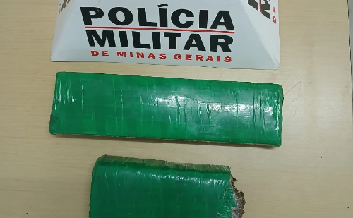 Suspeito foge e abandona mochila com drogas em pasto de Ipatinga