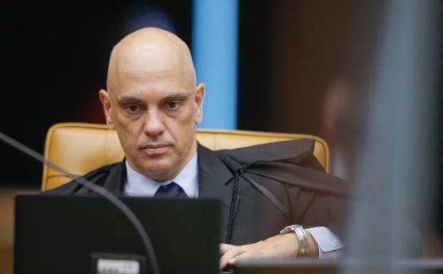 Governo Trump diz que Alexandre Moraes age como "Rei Louco"