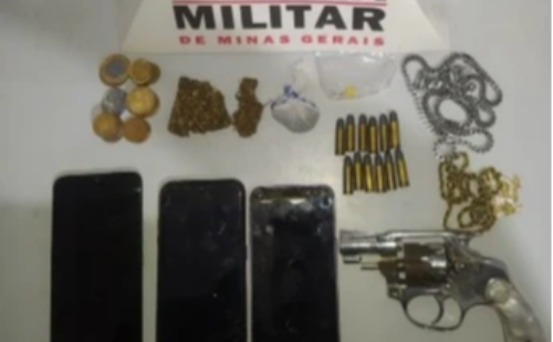 Suspeitos do Rio de Janeiro são presos com drogas e arma em barraco de Ipatinga