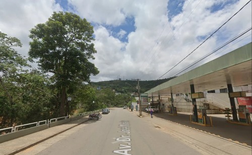 Adolescente agride funcionária de sorveteria após briga por pedido de açaí em Nova Era