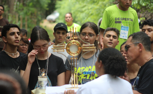 Jovens do Vale do Aço vão se reunir para acompanhar canonização de Carlo Acutis