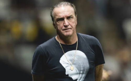 Atlético anuncia saída de Cuca após derrota no clássico contra o Cruzeiro