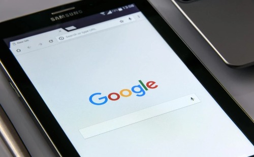 Google alerta usuários do Gmail após ataques cibernéticos ligados ao ShinyHunters