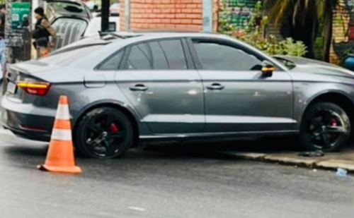 Vídeo: Mulher sem CNH e bêbada bate carro em escola de Ipatinga no fim da madrugada