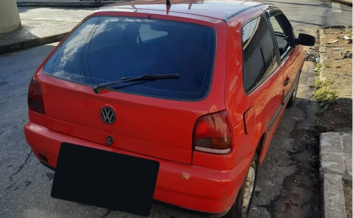 PM de Ipatinga recupera carro furtado em João Monlevade após perseguição