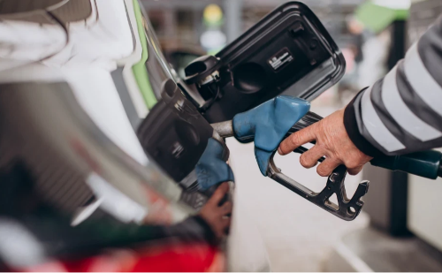 Nova fórmula da gasolina reduz preço, mas exige mais paradas nos postos