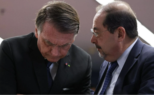 Por problema de saúde, Bolsonaro não irá a julgamento no STF, diz advogado, em Brasília