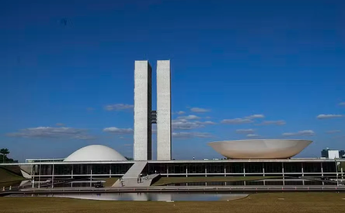Centrão se une à oposição e prepara votação da anistia após julgamento de Bolsonaro