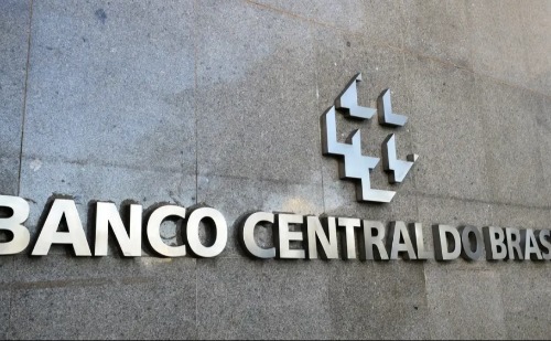 Banco Central impõe limite de R$ 15 mil para Pix em instituições sem autorização