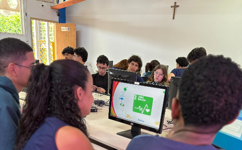 Estudantes do Colégio Católica Padre de Man apresentam projeto inspirado na COP30