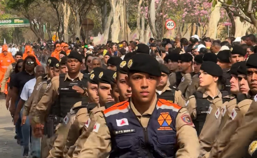 Ipatinga celebra Independência com maior desfile cívico da história
