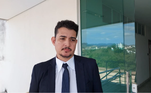 Vídeo: promotor pede pena máxima para réu por tentativa de feminicídio contra ex-sogra em Ipaba