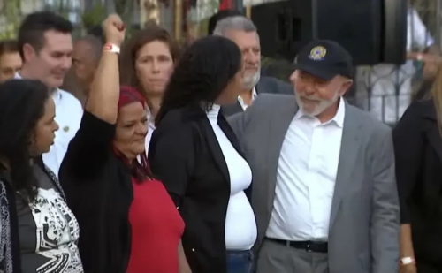 Lula dividiu palco com suspeitas de tráfico durante visita à favela do Moinho