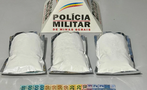 Polícia intercepta entrega de drogas e apreende 3kg de cocaína em Ipatinga