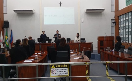 Julgamento de homem que atacou idoso com facão após partida de sinuca  ocorre nesta terça em Ipatinga