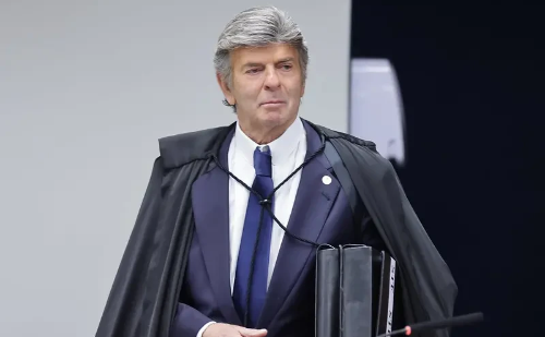 Fux vota por anulação de processo contra Bolsonaro por falta de competência do STF