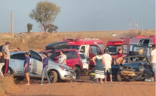 Menino de 11 anos provoca acidente grave ao volante em zona rural de Passos