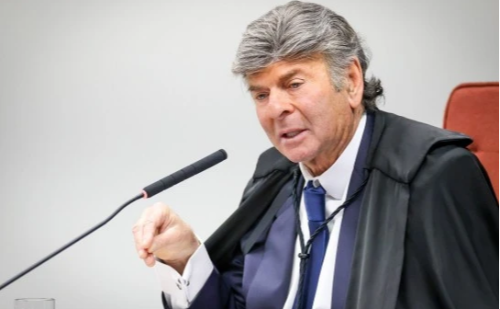 Voto de Fux no STF divide opiniões entre esquerda e direita