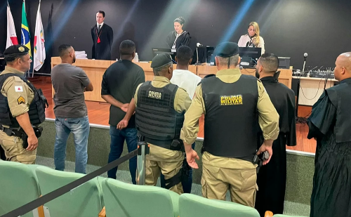 Réu absolvido é flagrado com cocaína durante júri em BH