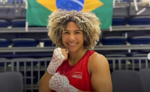 Histórico: brasileira Rebeca Lima é campeã mundial de boxe em Liverpool